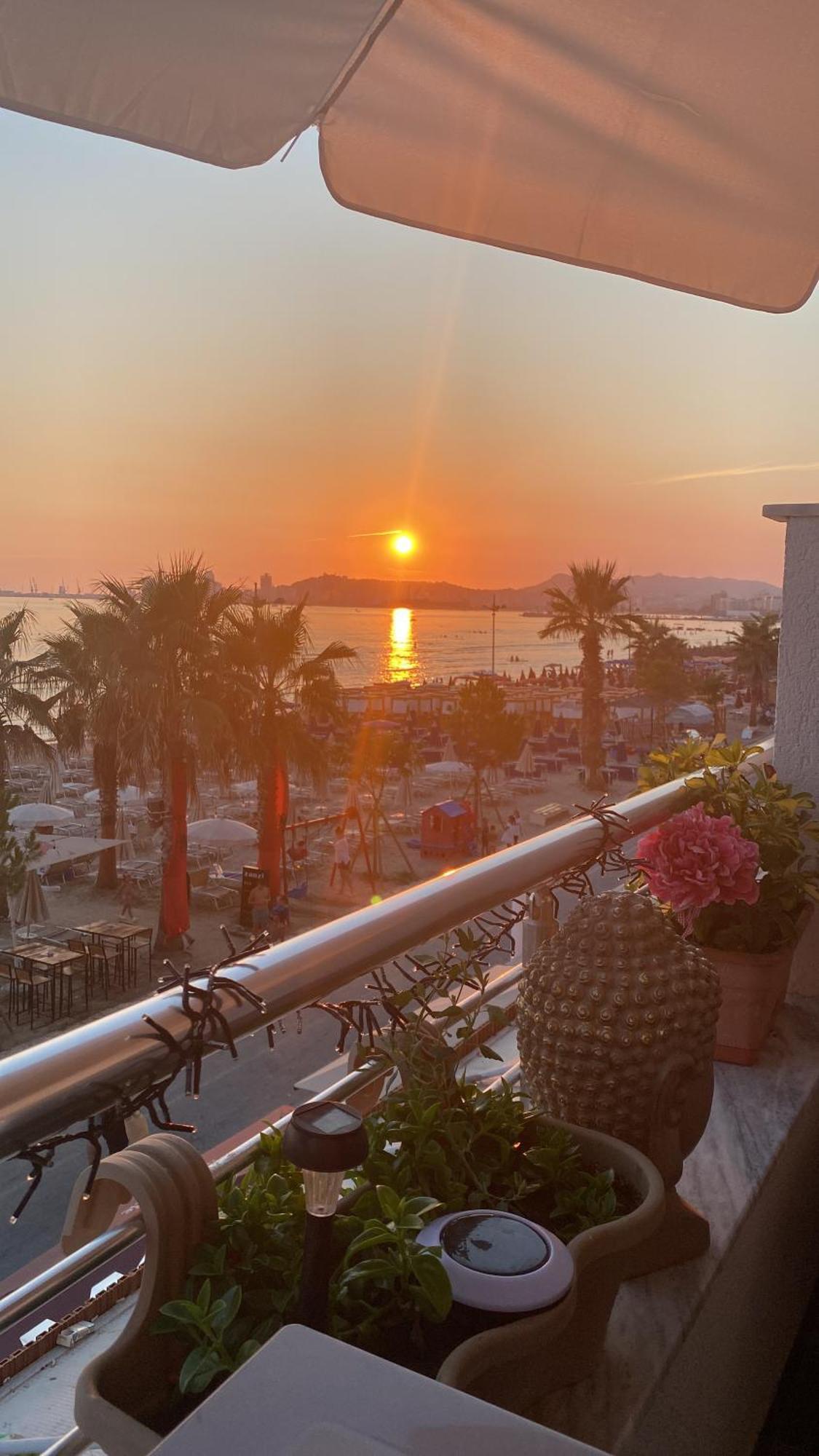 Durres Strand Direkt Am Meer Exterior photo